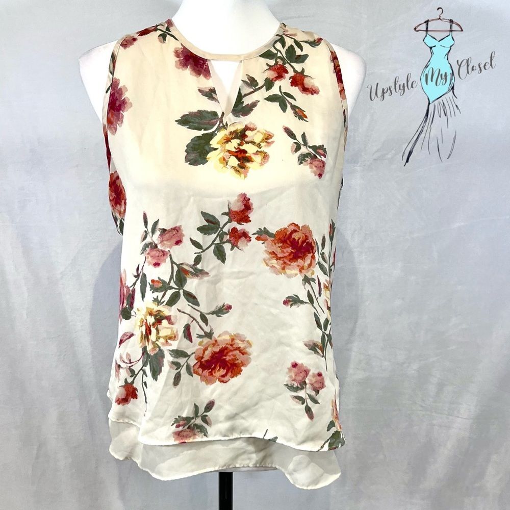 Violet & Claire ivory floral double layer keyhole top size medium
